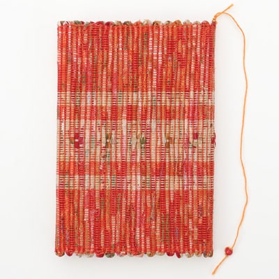 南部裂織　ブックカバー　浮き織り（赤系）