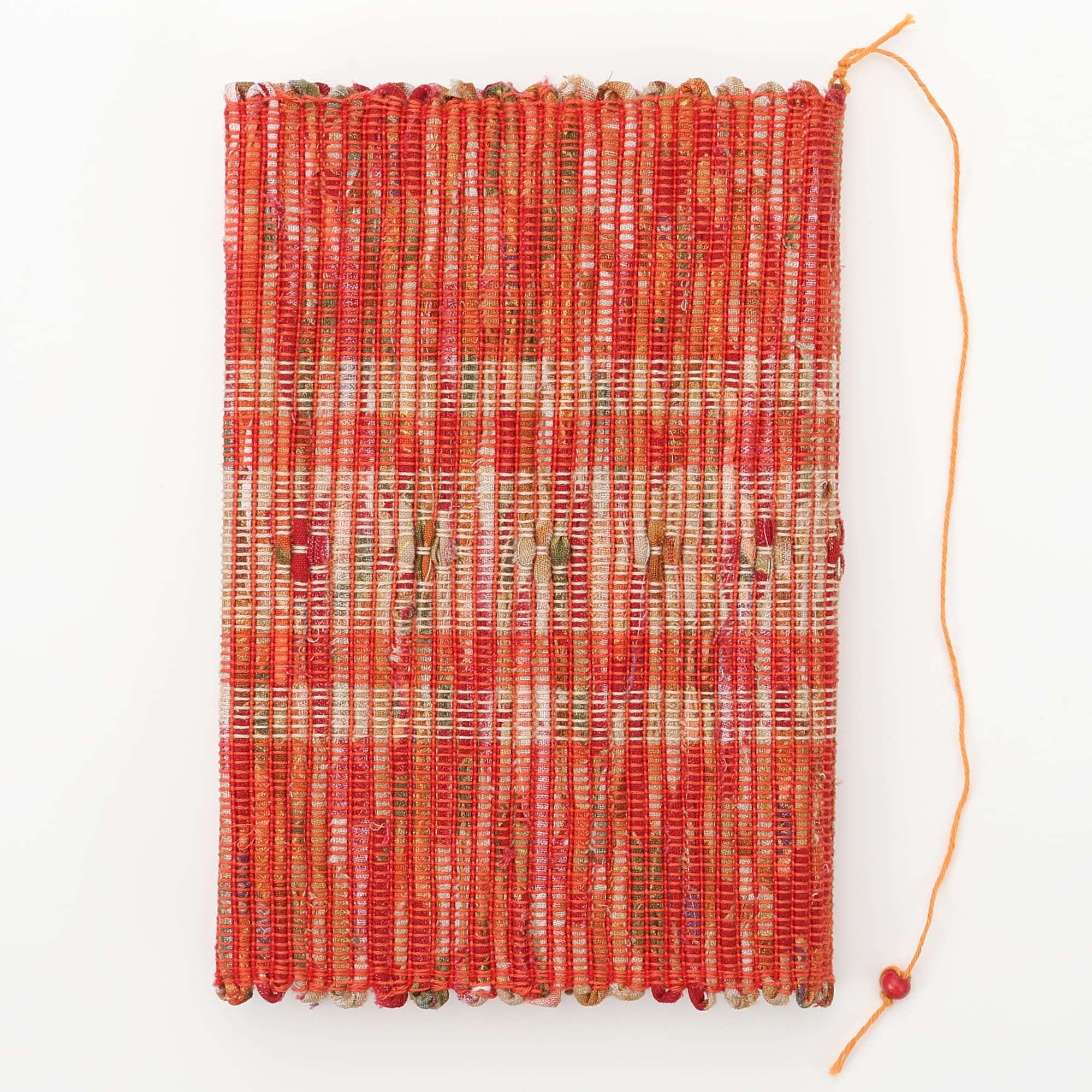 南部裂織　ブックカバー　浮き織り（赤系）