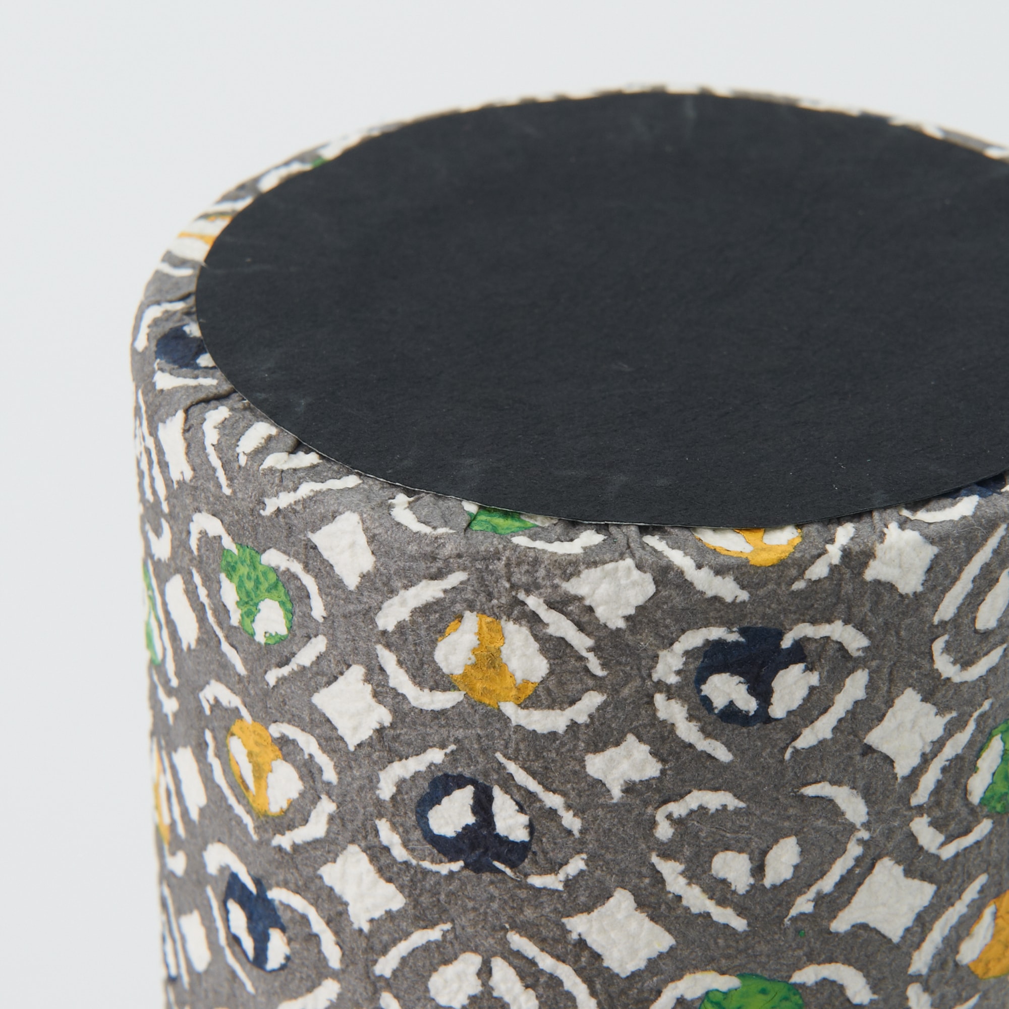 八尾和紙　ペン立て