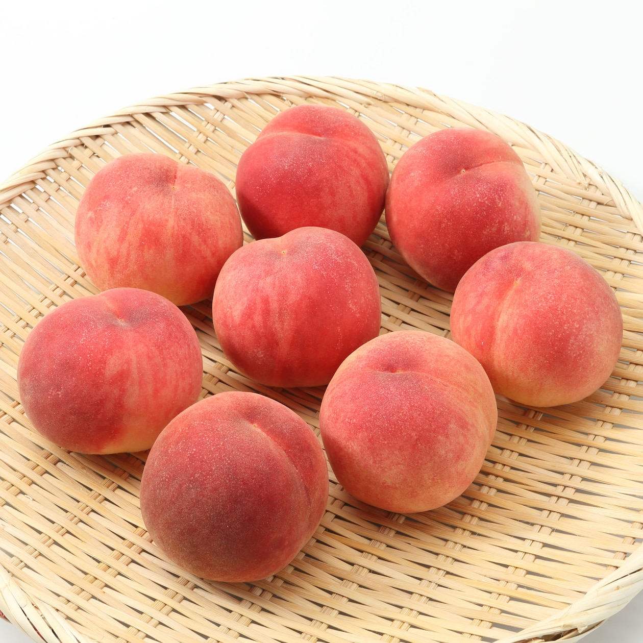 福島県産　たかはし果樹園の完熟桃「品種おまかせ」　約２ｋｇ（６～８玉入り）