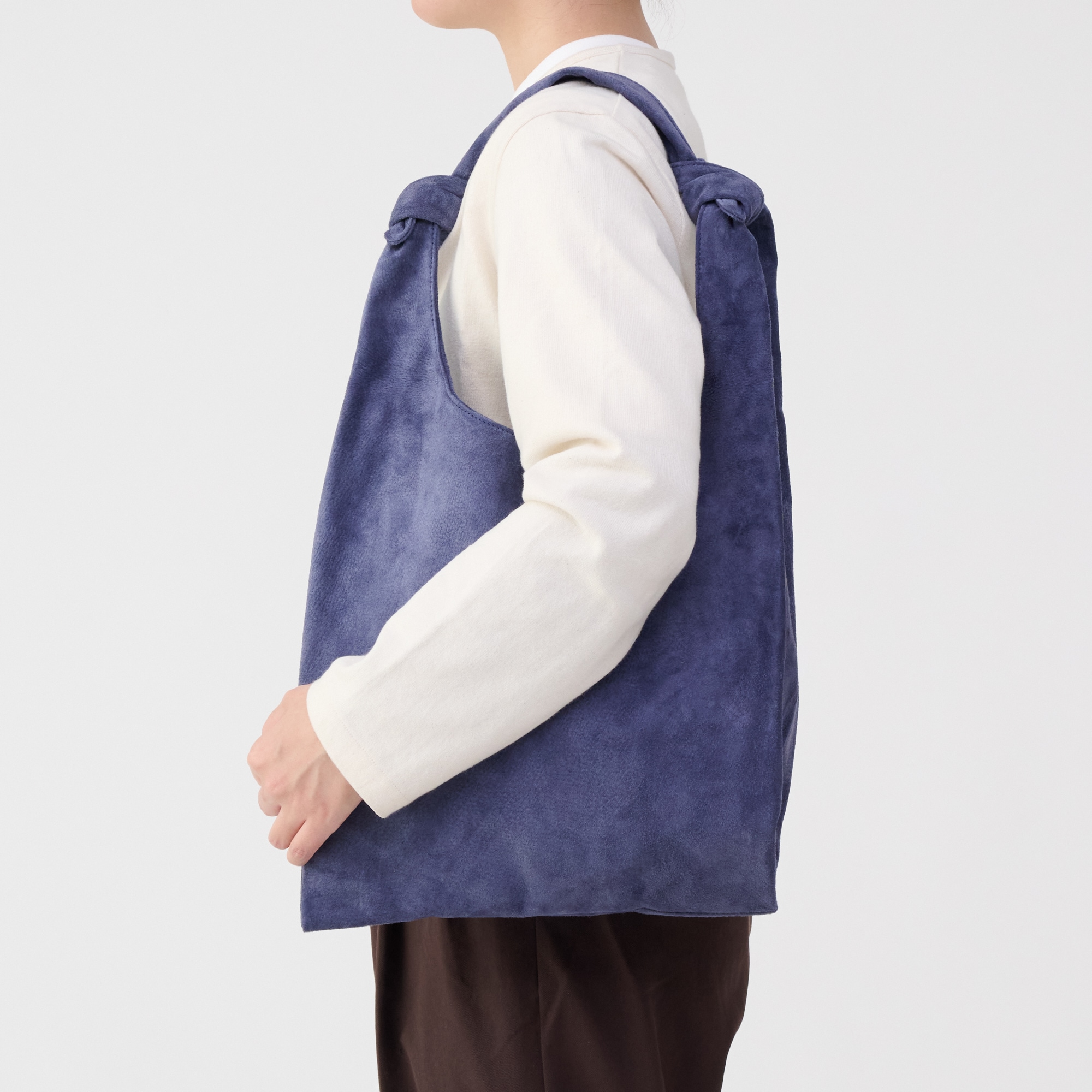 無印良品　合成皮革　三角バッグ 革屋が作った、洗えるショッピングバッグ・ネイビー | 無印良品