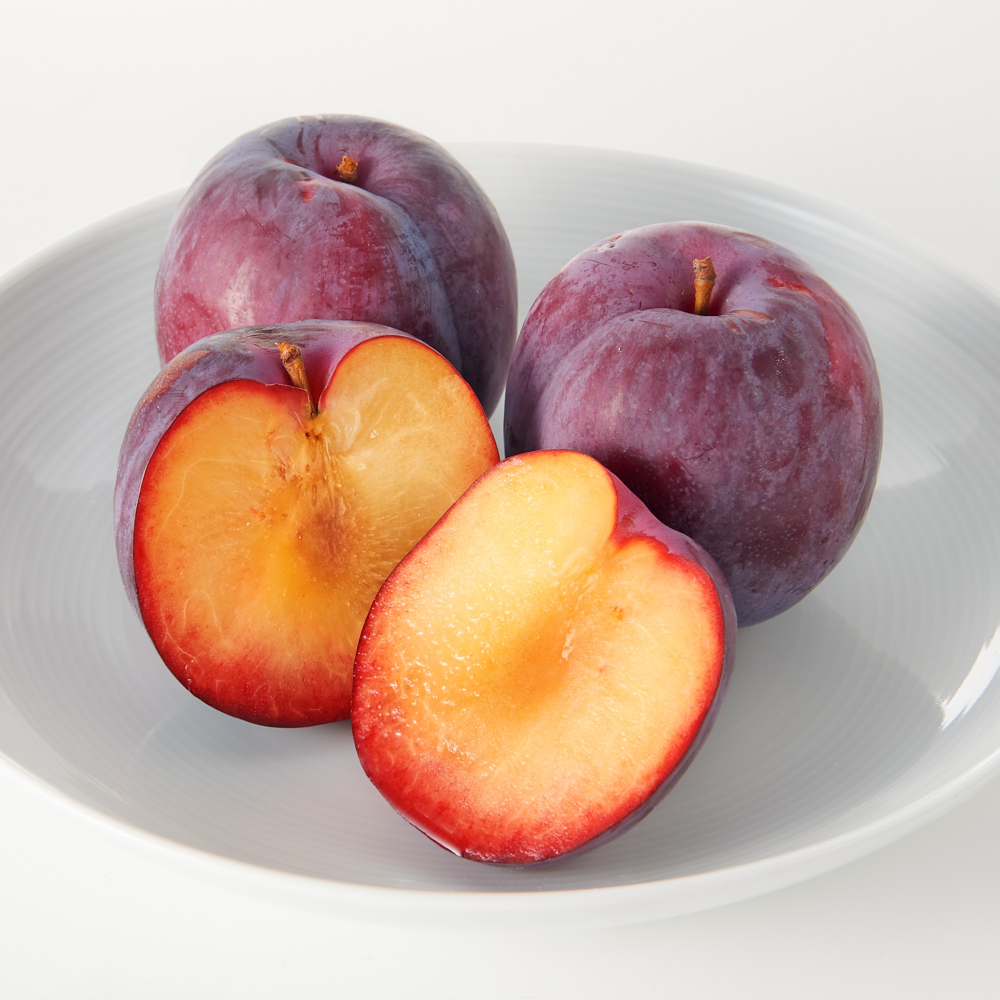 山梨県産　菊島西洋堂　東支店の完熟すもも　約７００ｇ