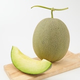 熊本県産　とみおか農園のメロン「肥後グリーン」・約２.３ｋｇ（１玉）