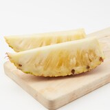 西表島産　西表島ひらい農園のパイナップル「鳳伯」約２ｋｇ（２～３玉）