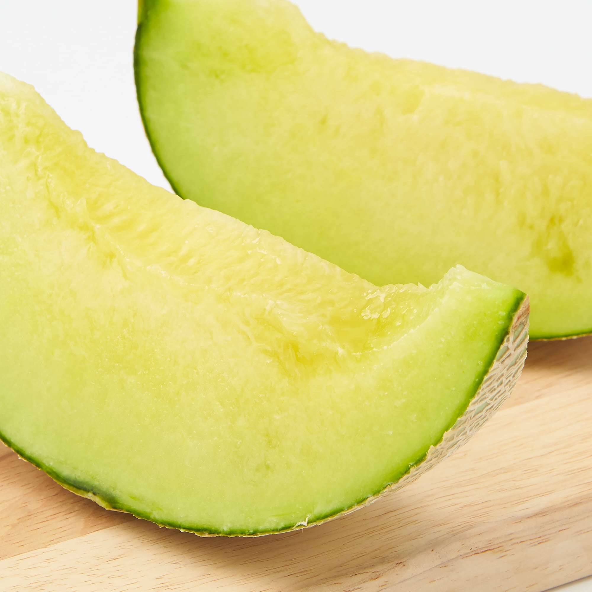 茨城県産　方波見農園のメロン「イバラキング」　約１．２ｋｇ