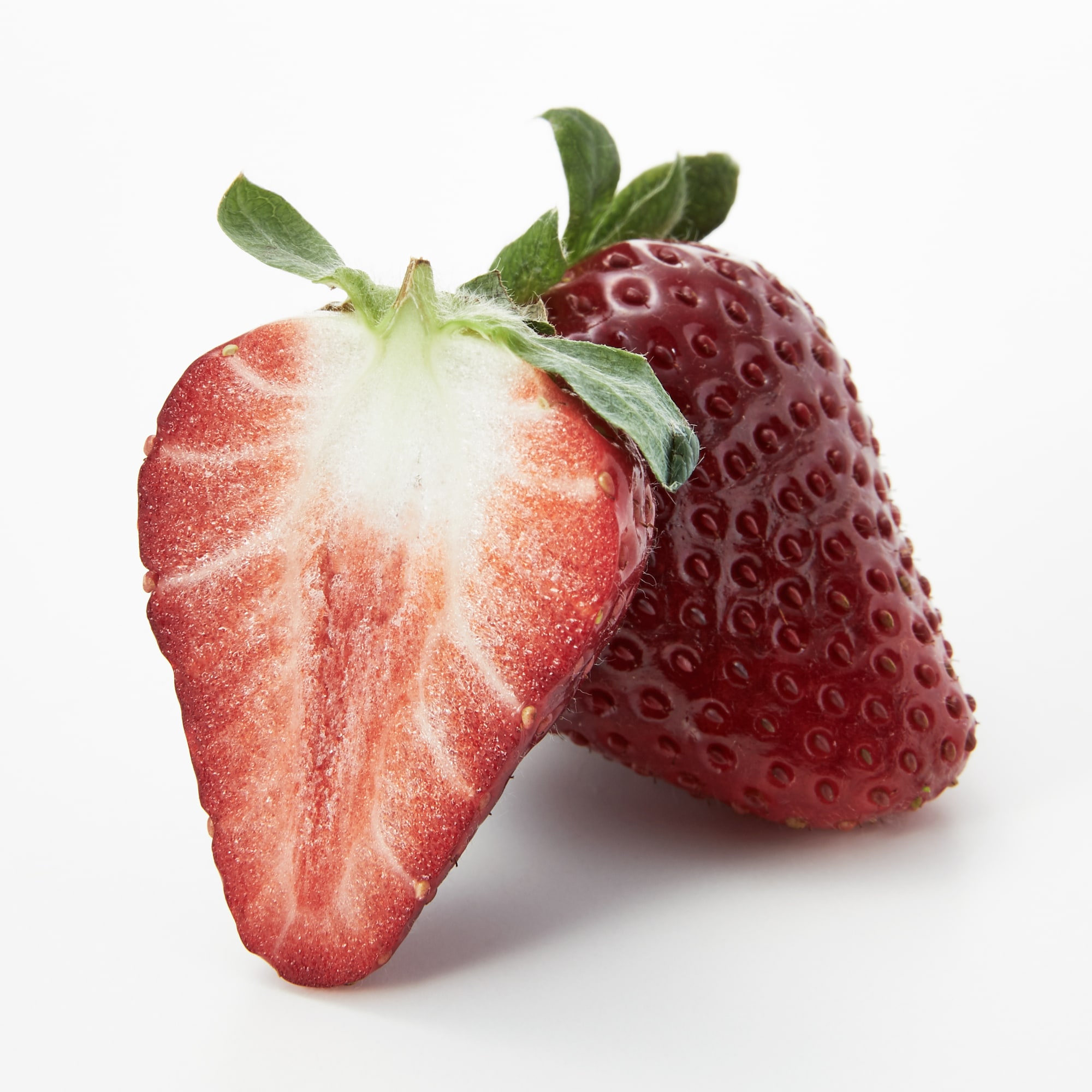 千葉県産　相葉苺園の黒いちご「真紅の美鈴」約５００ｇ