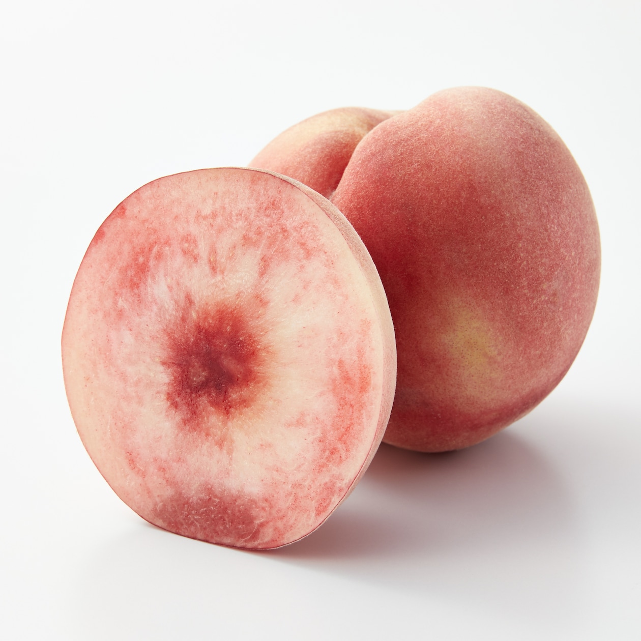 福島県産　ＡＢＥ　Ｆｒｕｉｔの桃　「まどか」　約２ｋｇ（６～８玉）