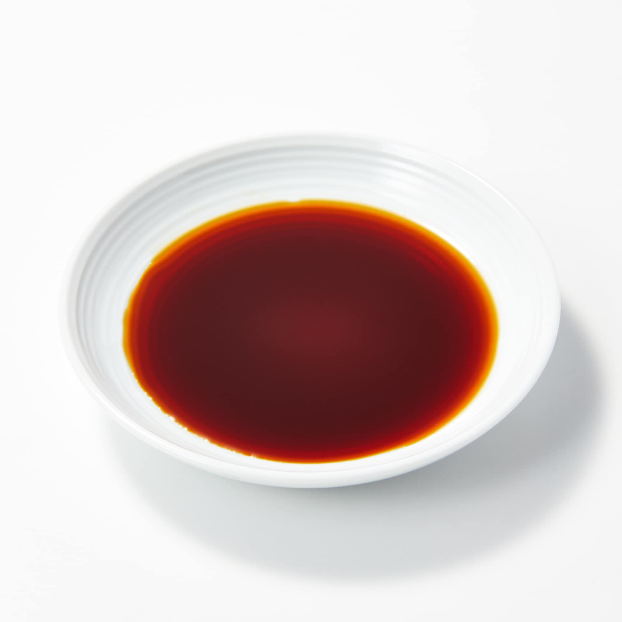 兵庫県　足立醸造　国産有機醤油　９００ｍｌ