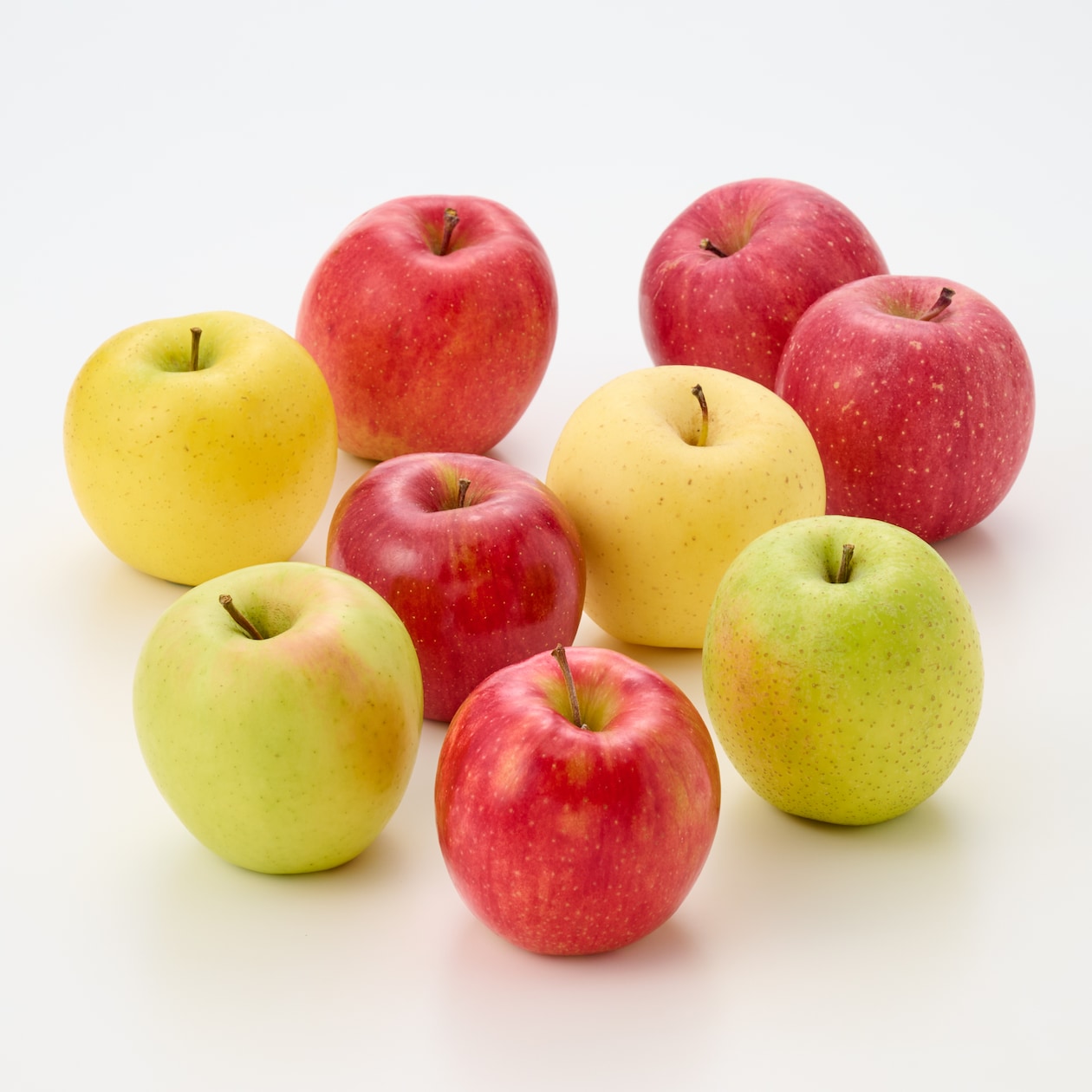 青森県産　りんご８種セット　約３ｋｇ （９～１１個）