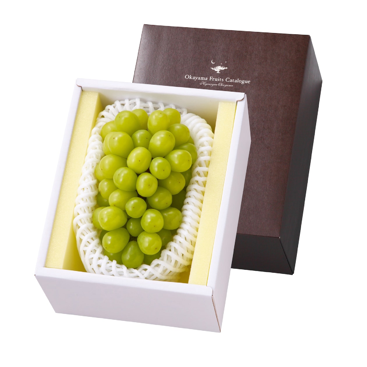 【ギフトにおすすめ】岡山県高梁市　潮ぶどう農園の冬のシャインマスカット　1房（約７００ｇ）