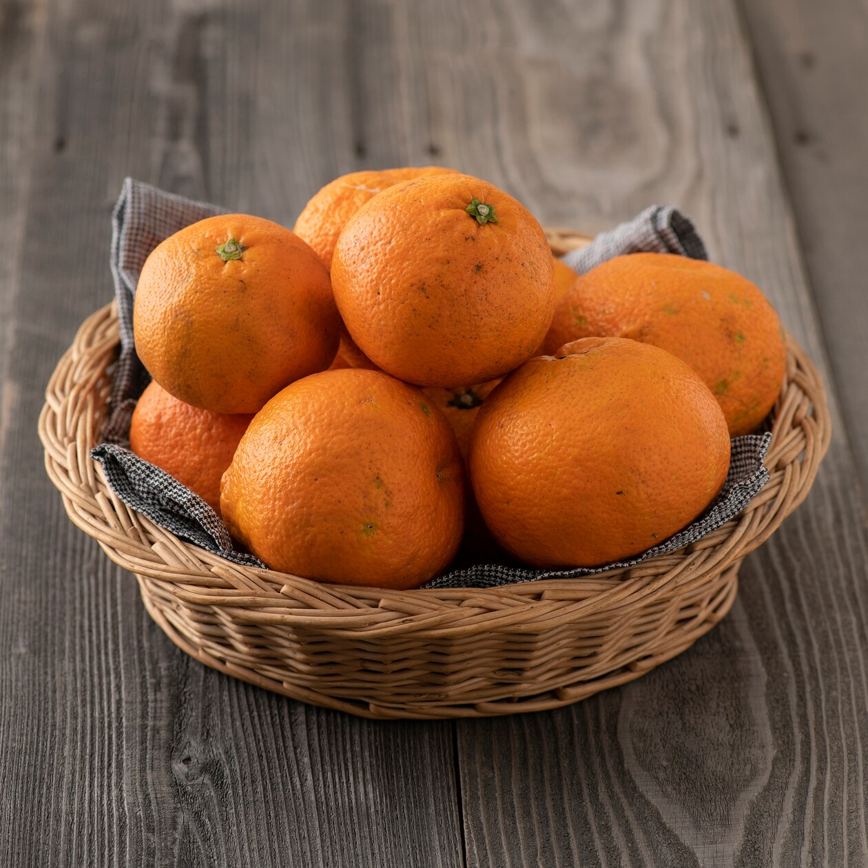 愛媛県産　無茶々園の「いよかん」 サイズ混合・約３ｋｇ