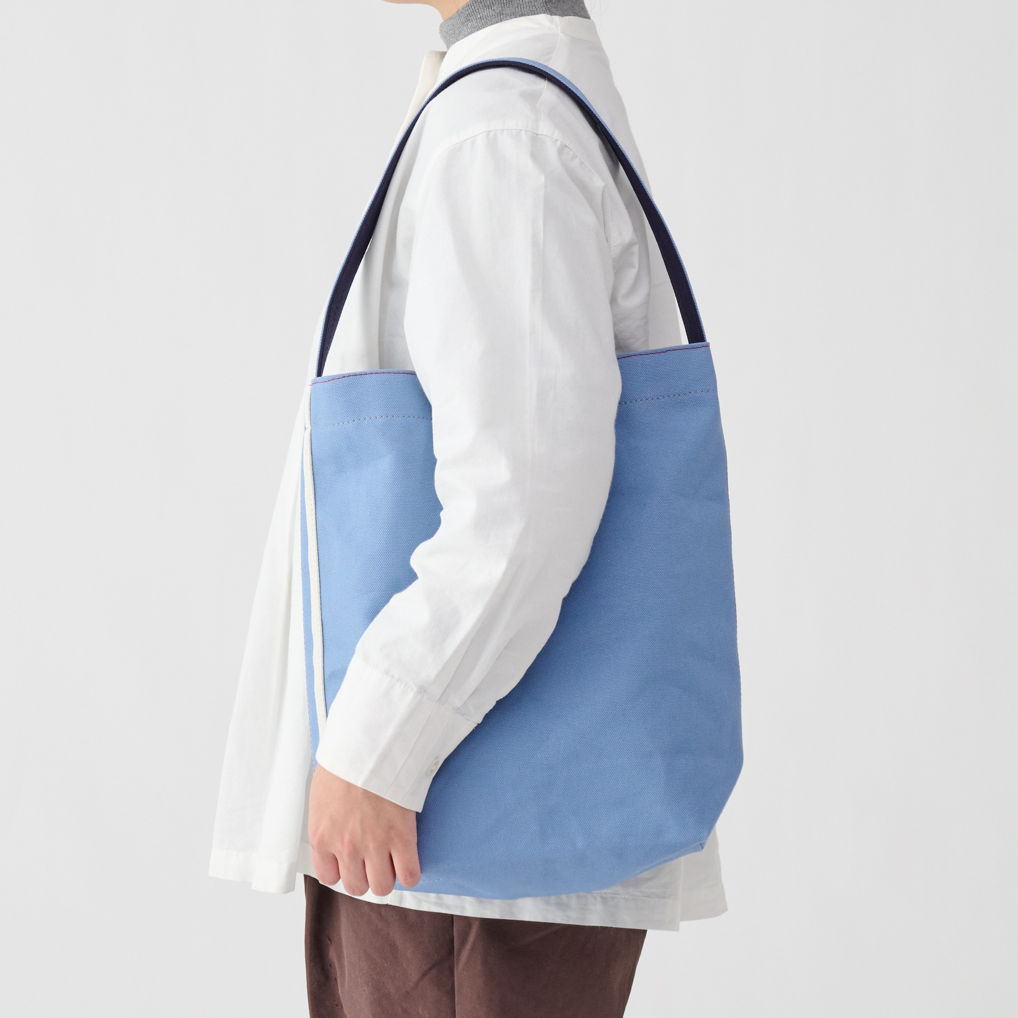 横濱帆布鞄】M19B18 Bucket Carrying Bag