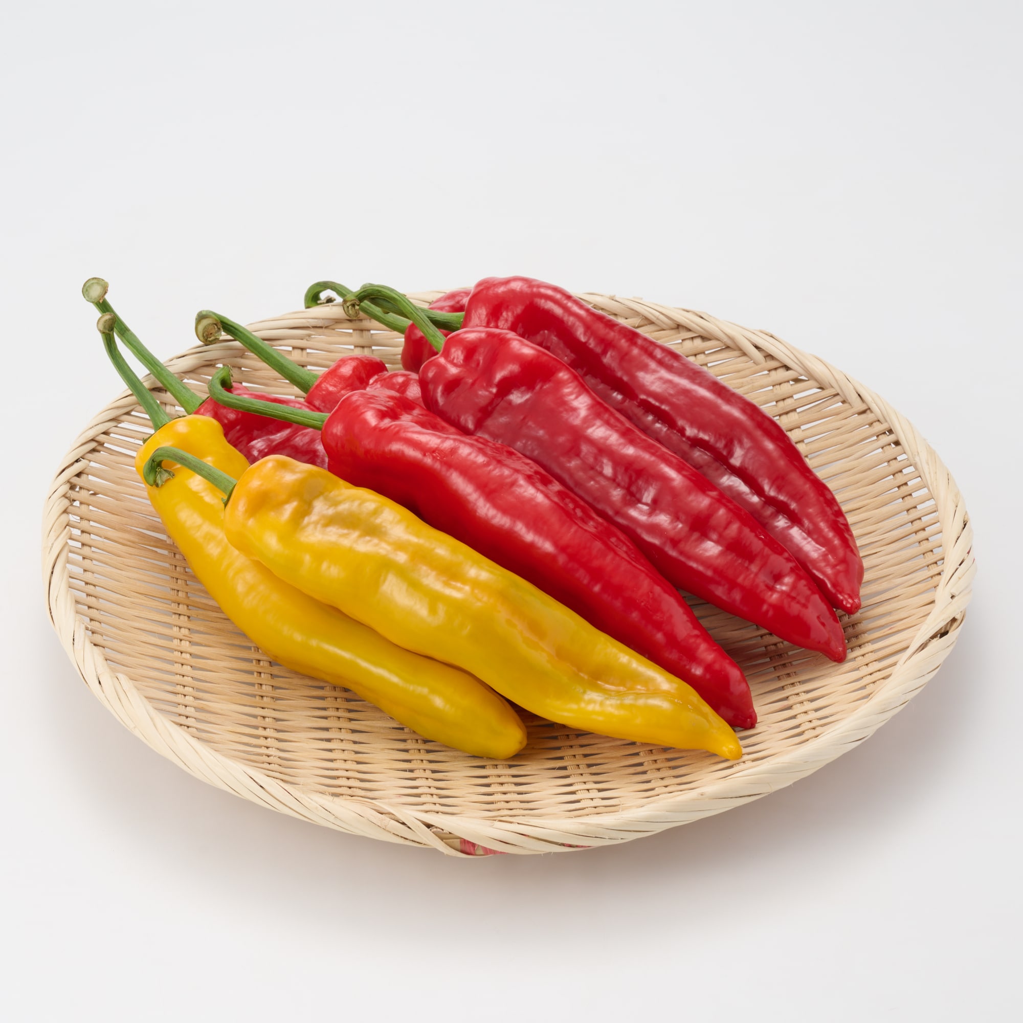 福島県産　れぎゅーむれぎゅーむの「フルーティなパプリカ」（大きさ不揃い）　約１ｋｇ