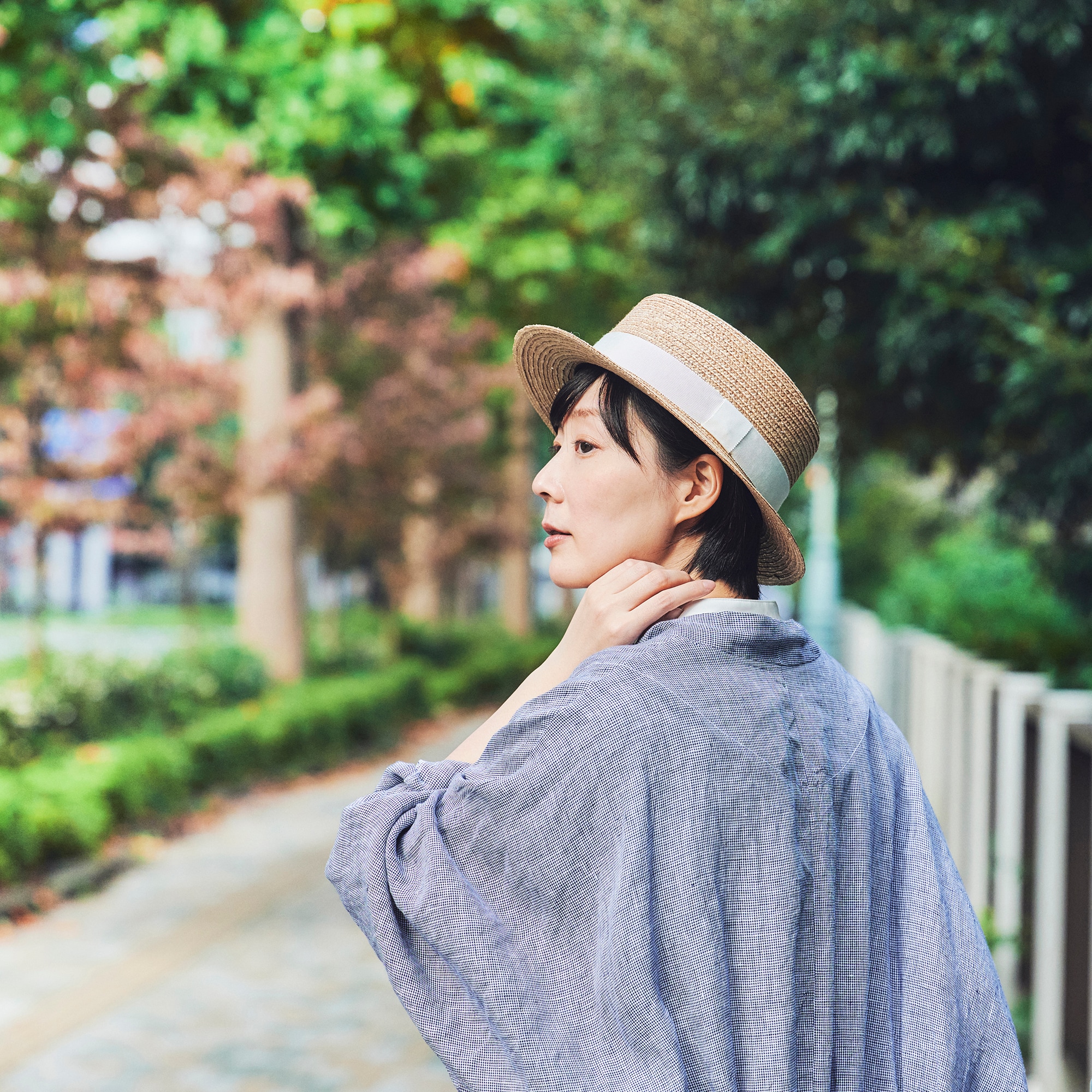 埼玉県　田中帽子の麦わら帽子「カンカン帽」ベージュ×ホワイトリボン