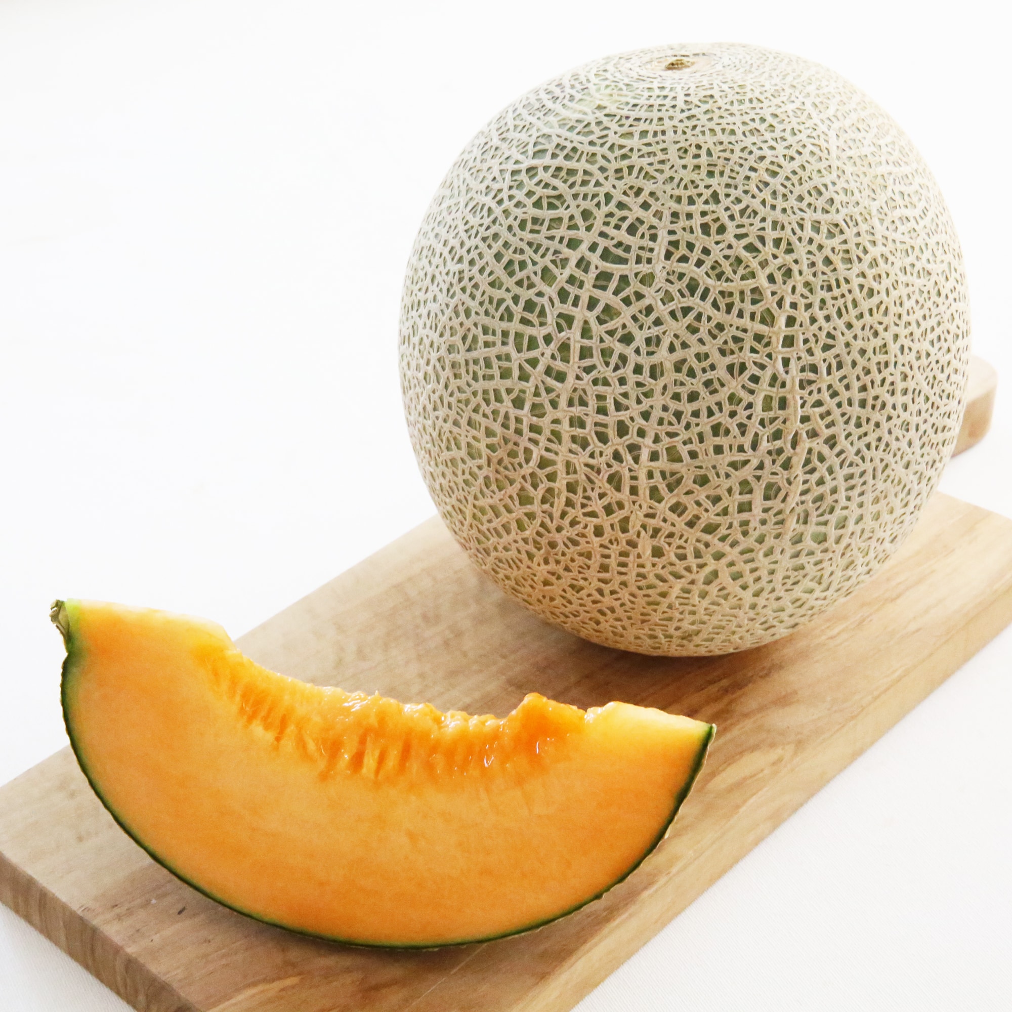 茨城県産　方波見農園の赤肉メロン「クインシー」約1.2ｋｇ