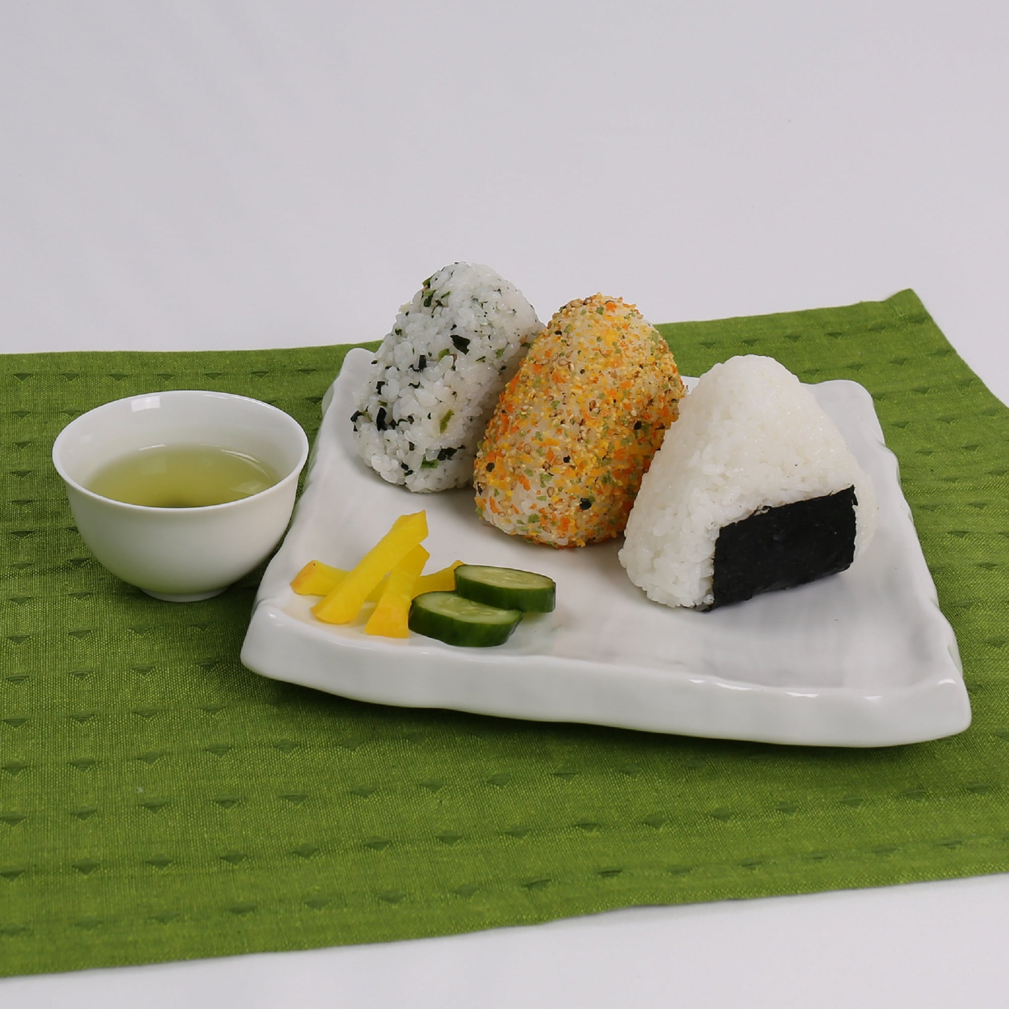 広島県福山市　マルコ水産の「海苔師の焼きのり」8切40枚