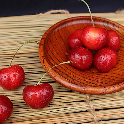 山形県産さくらんぼ　「やまがた紅王」 チョコ箱　２４粒