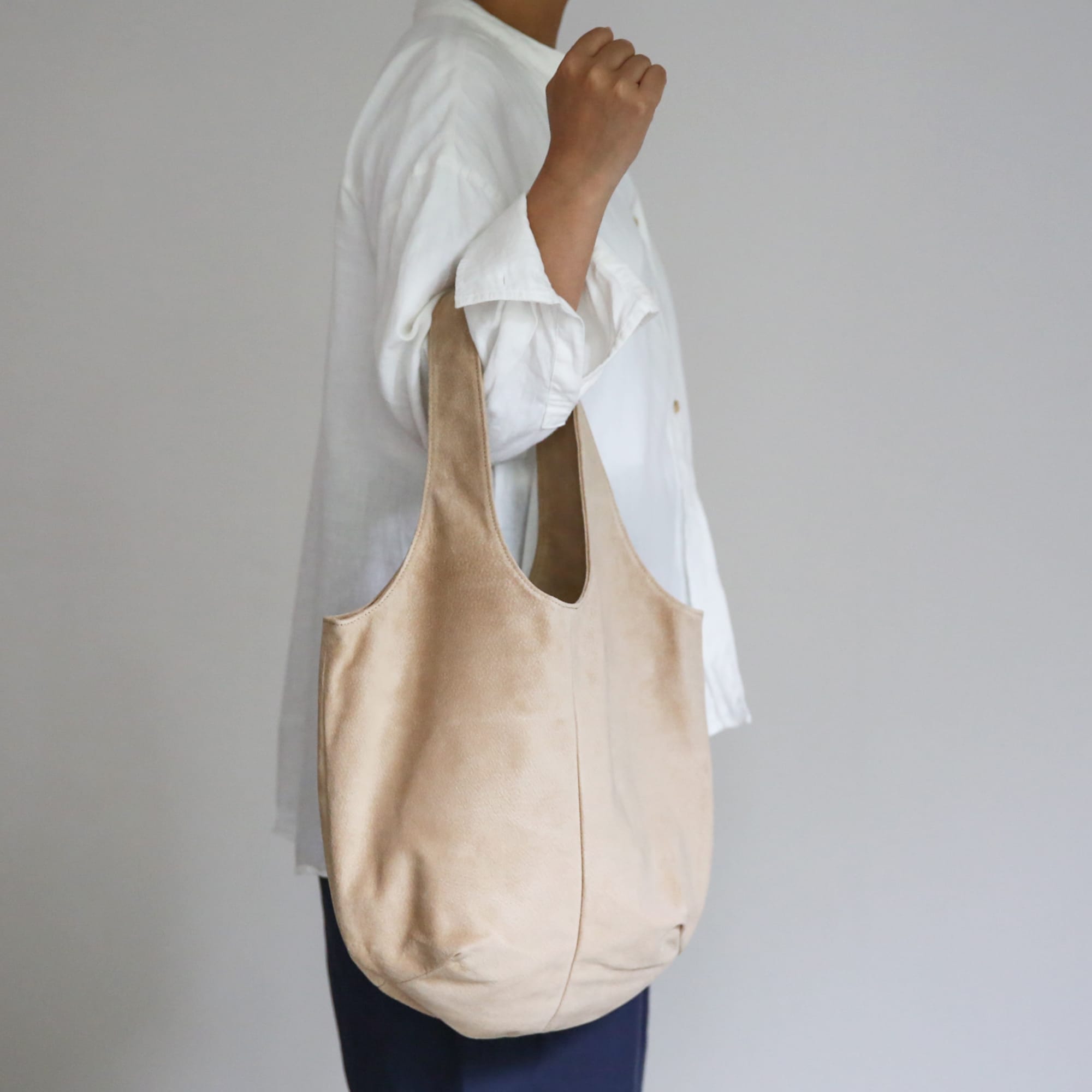 革屋が作った、洗えるドロップトートバッグ・ベージュ