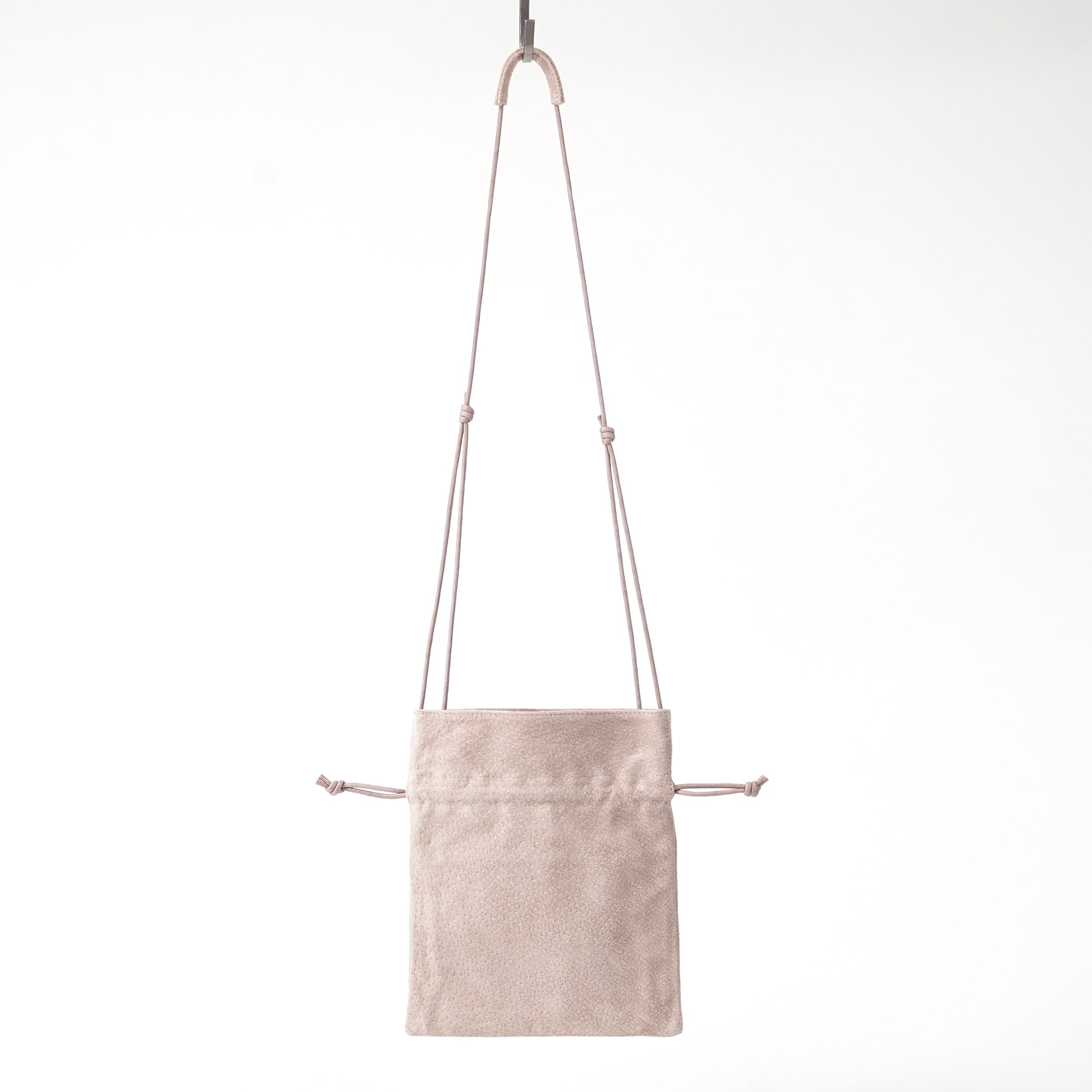 革屋が作った、「洗える革のサコッシュ」ピンクベージュ