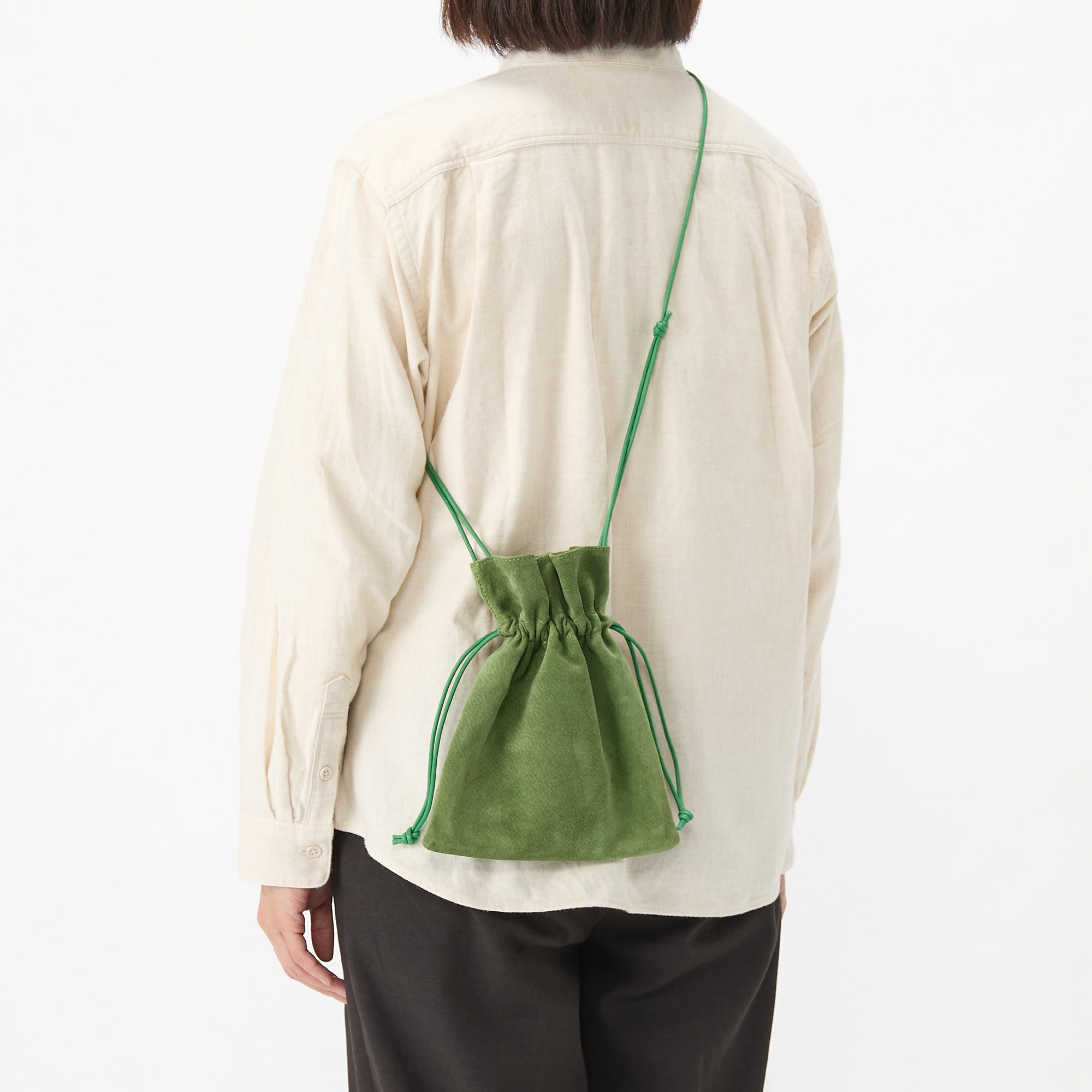 革屋が作った、「洗える革のサコッシュ」グリーン | 無印良品