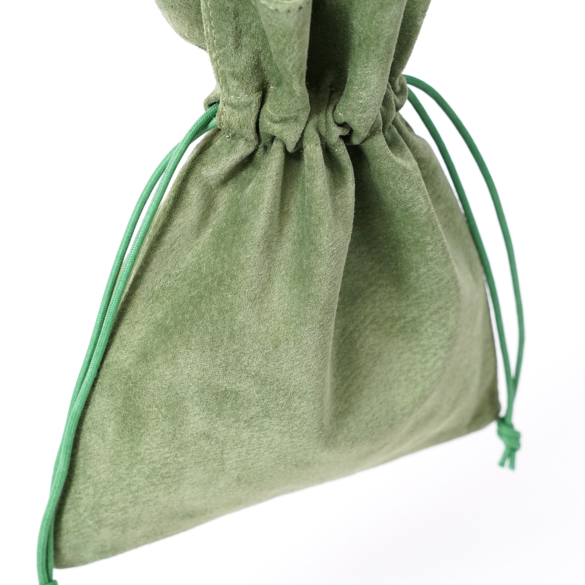 革屋が作った、「洗える革のサコッシュ」グリーン