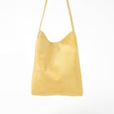 革屋が作った、「洗える革のライトトートバッグ」マスタード