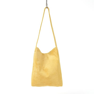 革屋が作った、「洗える革のライトトートバッグ」マスタード