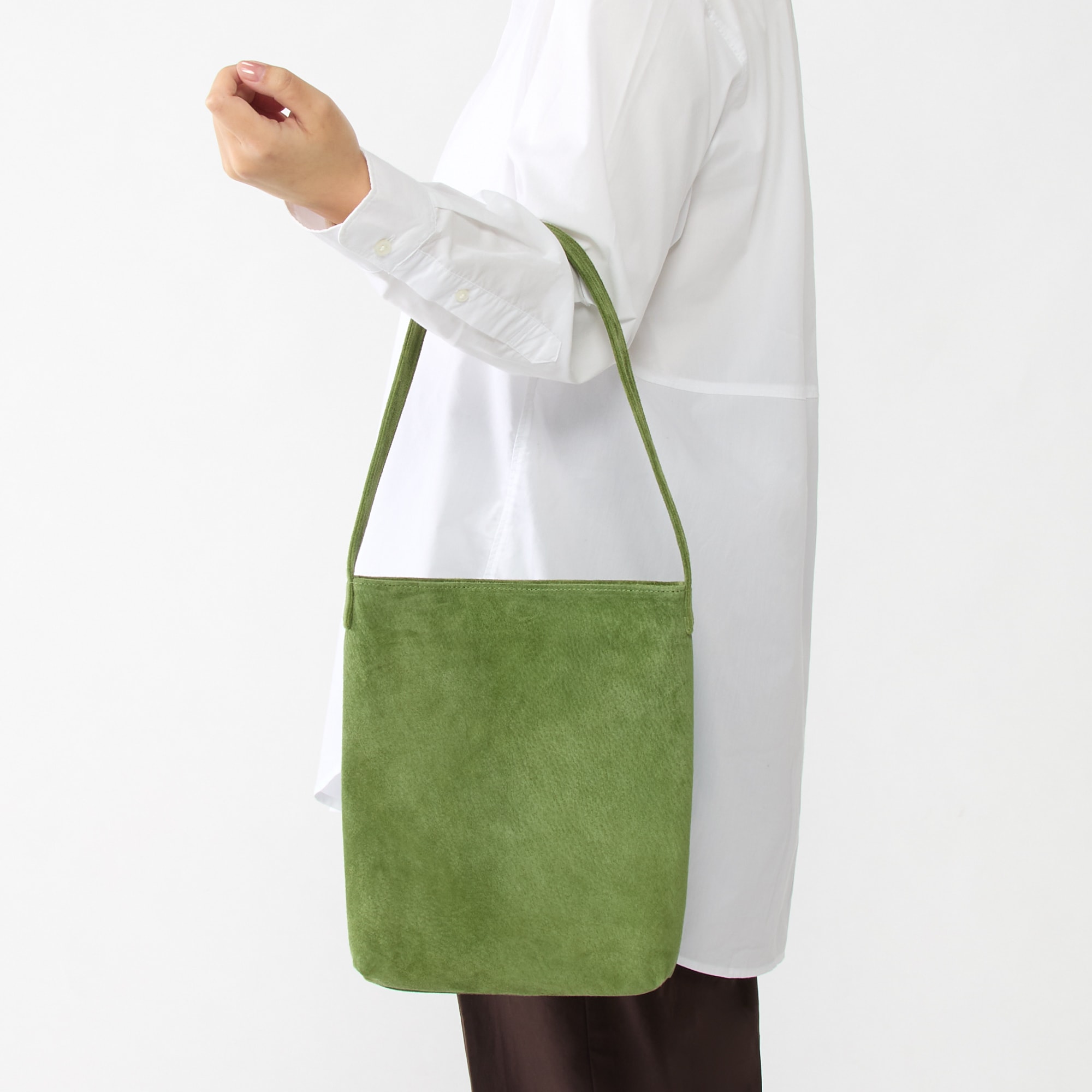 革屋が作った、「洗える革のライトトートバッグ」グリーン | 無印良品