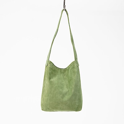 革屋が作った、「洗える革のライトトートバッグ」グリーン