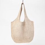 革屋が作った、「洗える革のドロップトート・大」ベージュ