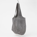 革屋が作った、「洗える革のドロップトート・大」グレー