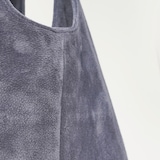 革屋が作った、「洗える革のドロップトート・大」ネイビー