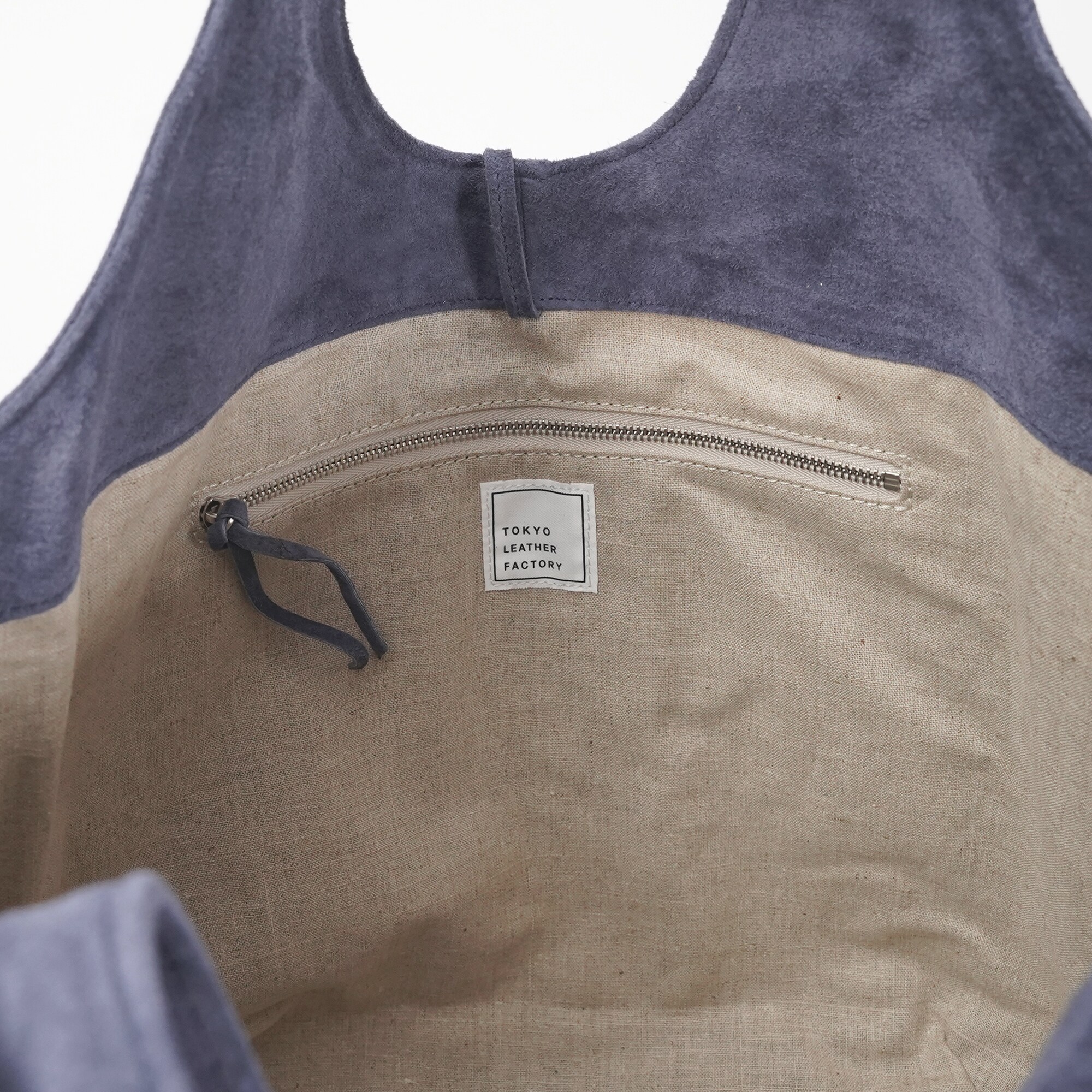 革屋が作った、「洗える革のドロップトート・大」ネイビー