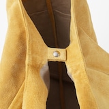 革屋が作った、「洗える革のドロップトート・大」マスタード