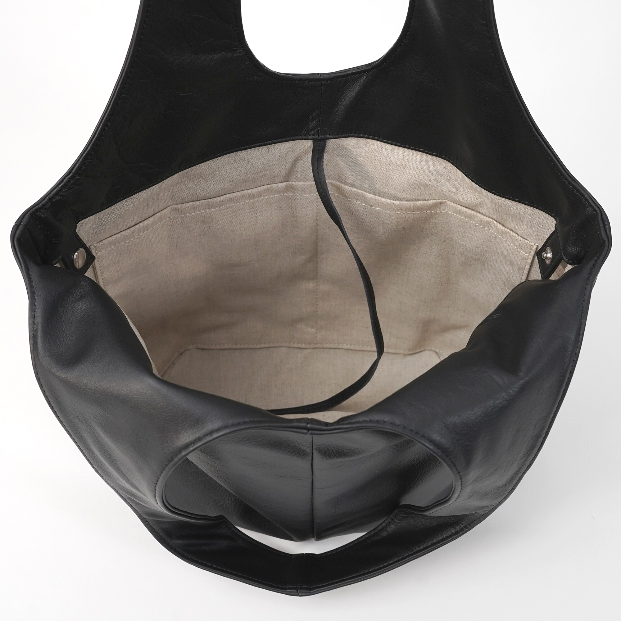 革屋が作った、「洗える牛革のドロップトートバッグ」黒 | 無印良品