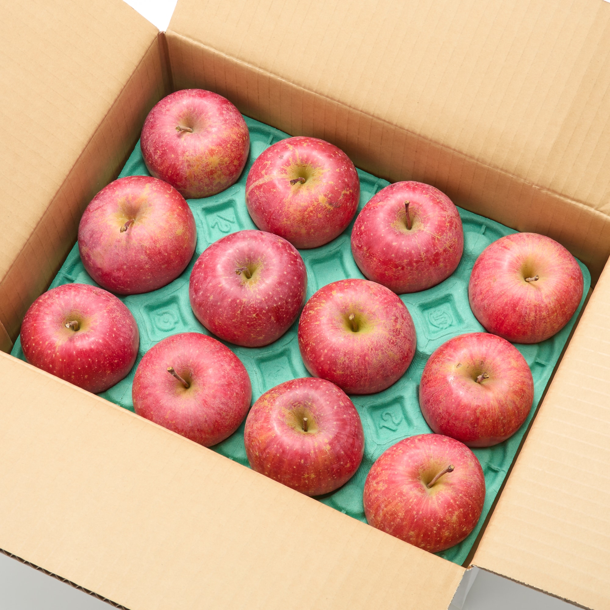 山形県産　中川果樹園の「完熟雪室りんご」約３ｋｇ（１０～１４玉）