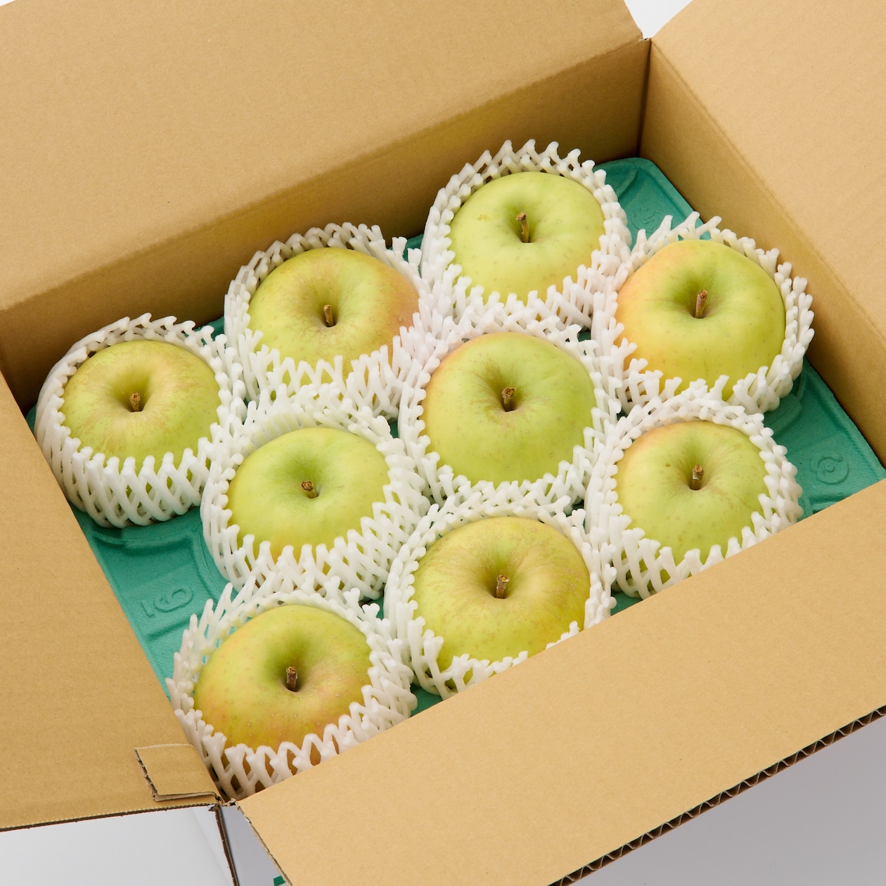 岩手県産　遥かなる林檎の「青林」約３ｋｇ（９～１１玉）