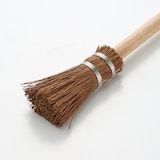 和歌山県　高田耕造商店の「しゅろのやさしいたわし」瓶底洗い