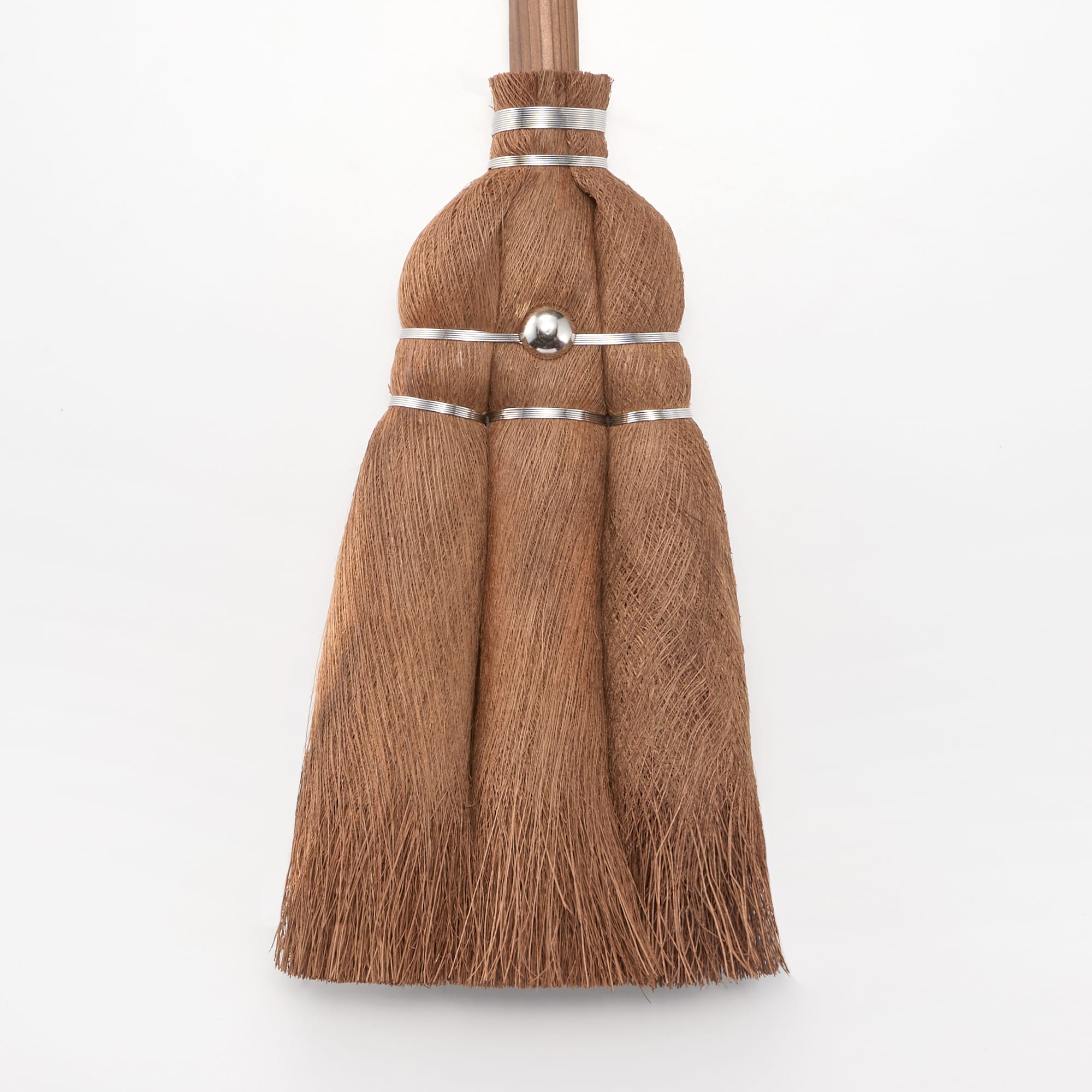 和歌山県　高田耕造商店の「しゅろのやさしいほうき」三玉　焼檜柄　短