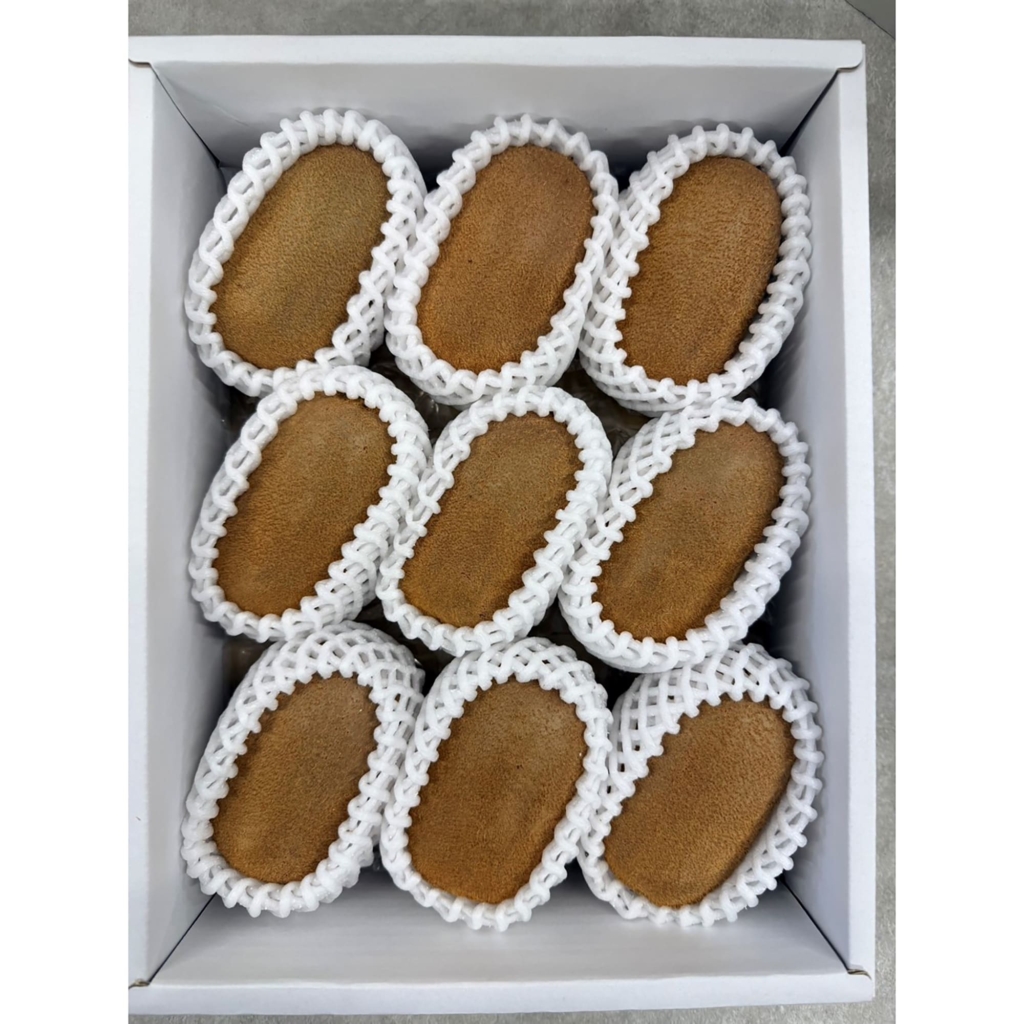 香川県　キウイバードのキウイ「香緑」約１１００ｇ（８～９玉）【ギフトにおすすめ】