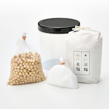 福井県・山梨県　三七味噌＆五味醤油の「はじめての手作り甲州味噌セット ※秋田県産大豆」（仕上がり１ｋｇ、容器付き）
