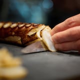 マルカ高橋水産の「マルカの活タコ　炙り焼き一本足」1本入り　約３５０ｇ