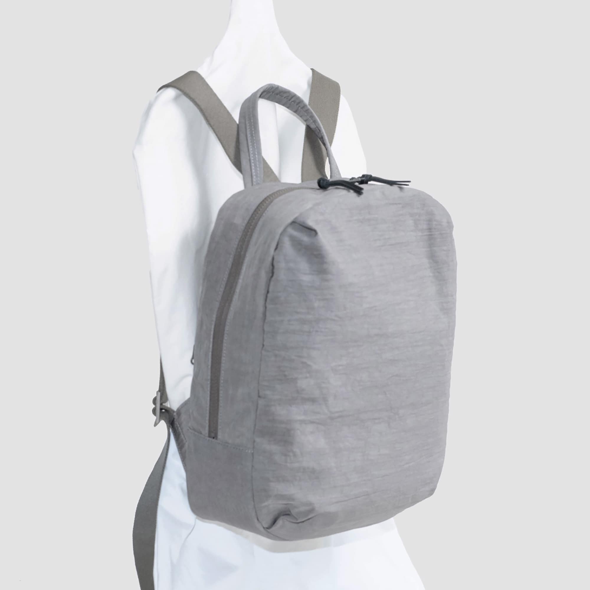 NIZYU KANO「FUKUI SIWAナイロンリュック」 S 　グレージュ