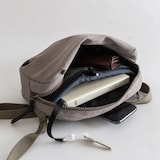 NIZYU KANO「FUKUI SIWAナイロンボディバッグ」 S　ダークグレー