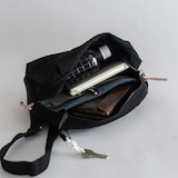 NIZYU KANO「FUKUI SIWAナイロンボディバッグ」 M　ブラック