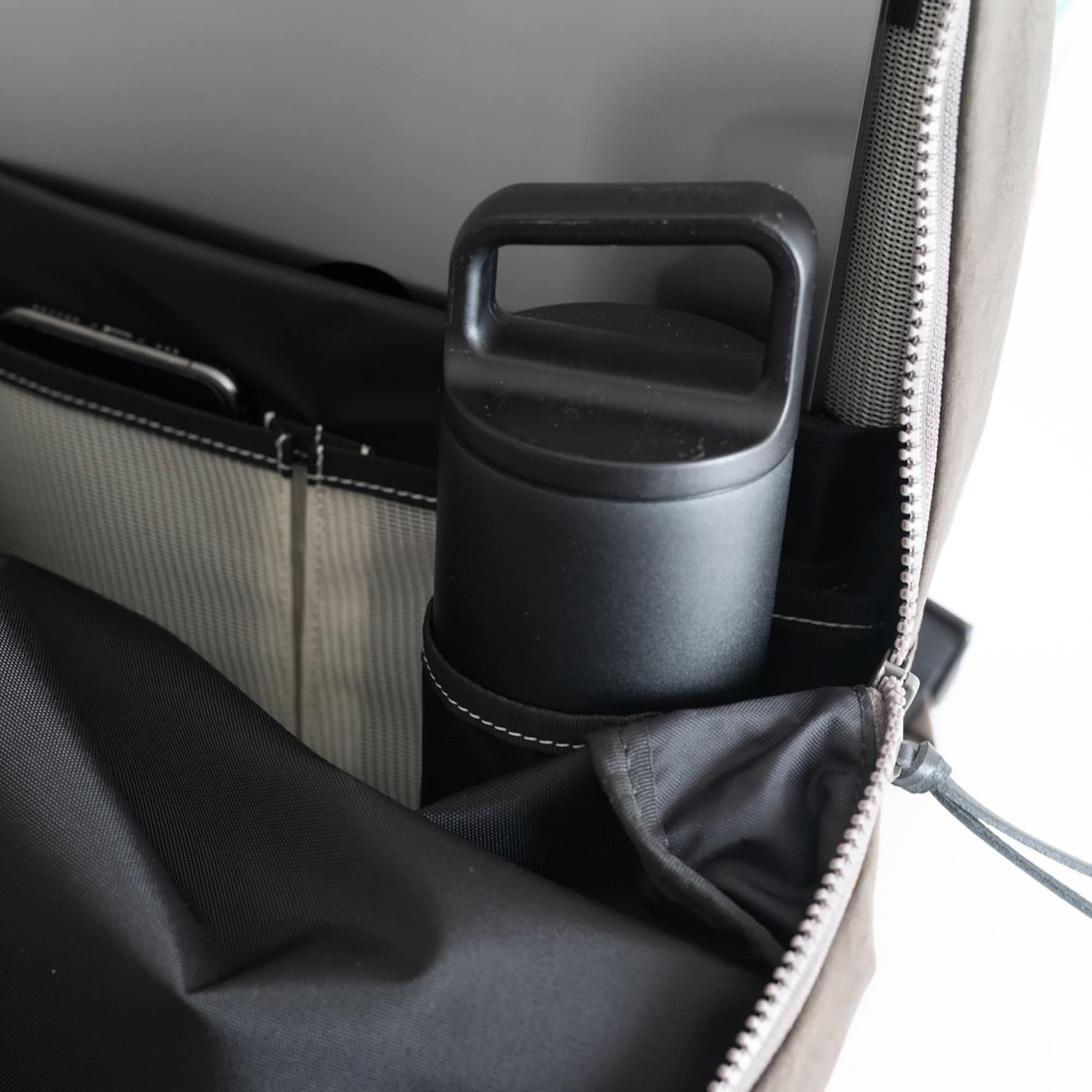 NIZYU KANO「ライトナイロンリュック」 S　ブラック