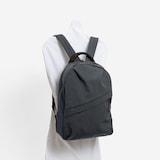 NIZYU KANO「ライトナイロンリュック」 S　ストレートグレー
