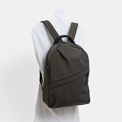 NIZYU KANO「ライトナイロンリュック」 S　モカブラウン