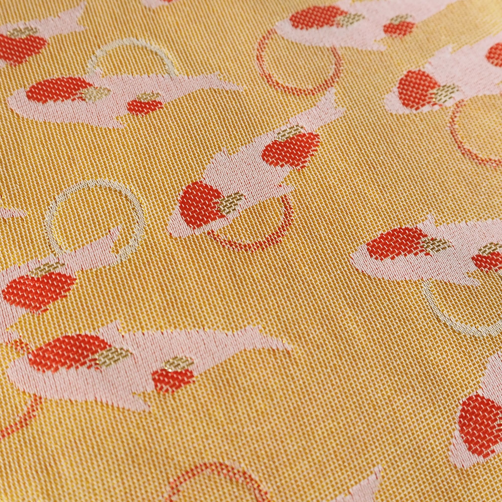 山梨県　光織物のブックカバー「Engi book cover 鯉」