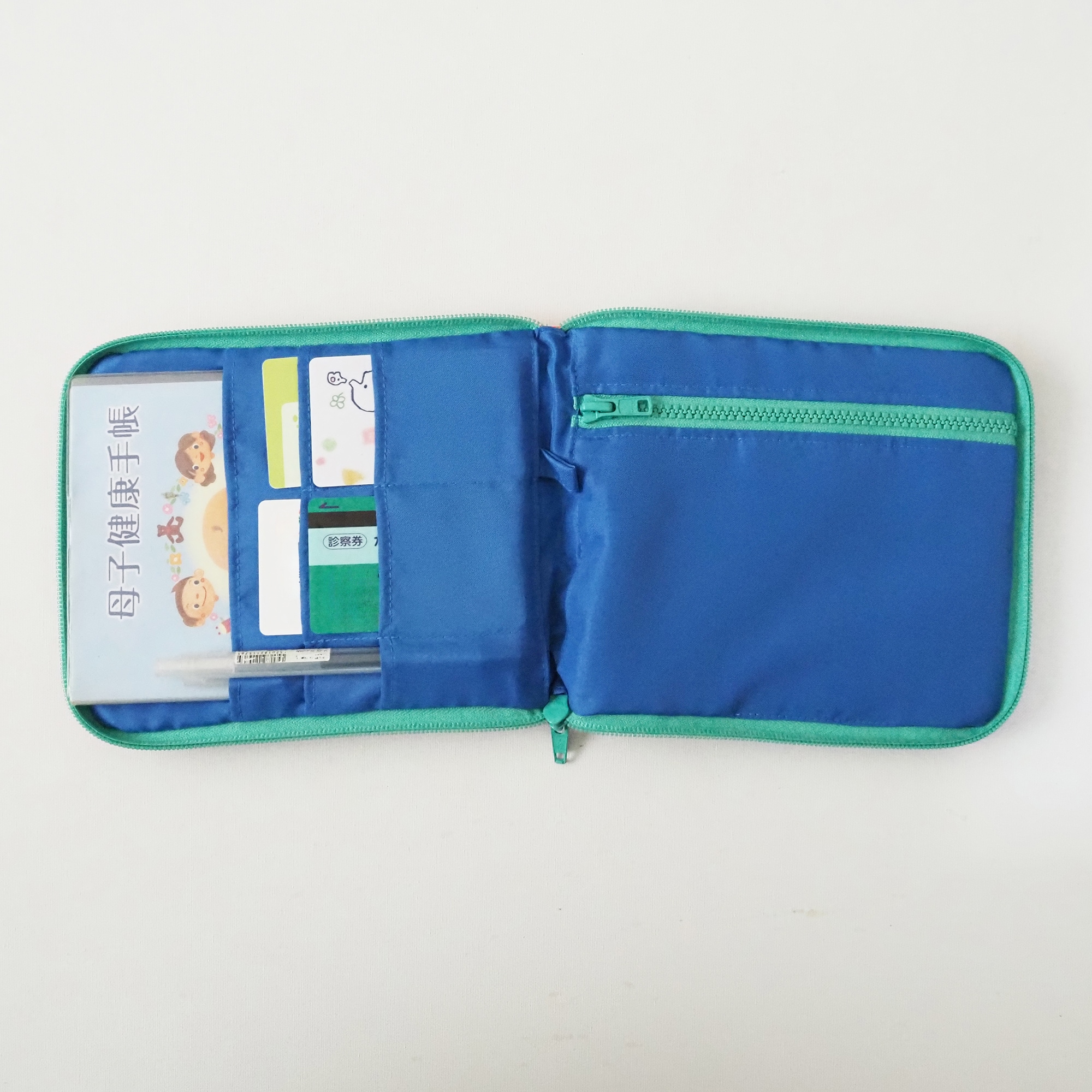 山梨県　光織物の母子手帳ケース「ごきげんぽーち いぬ」